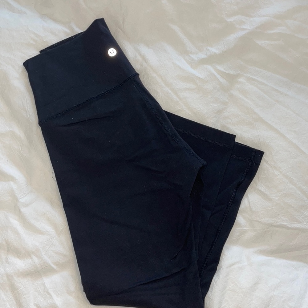Lululemon wonder under crop leggings